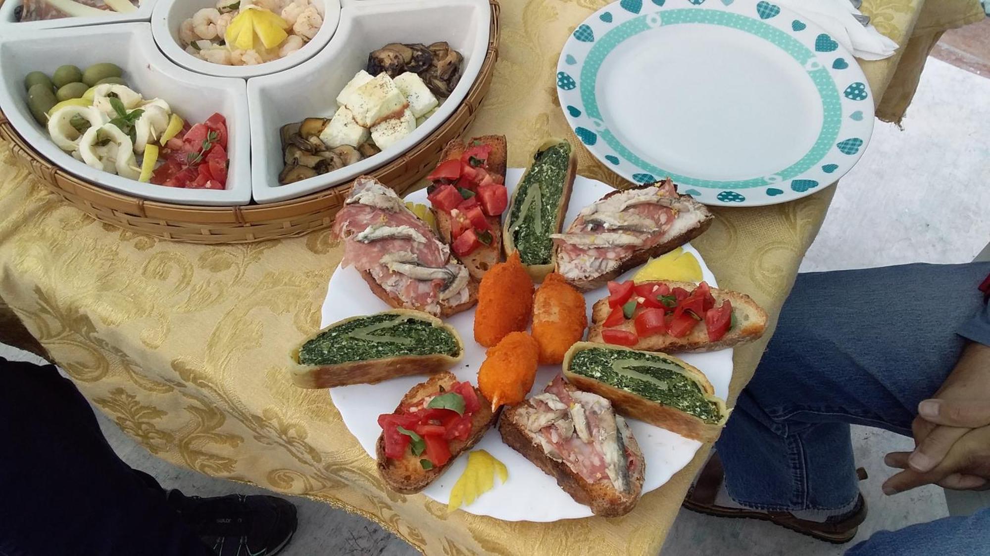 Vacanze Da Angela - Orto Botanico Napels Buitenkant foto